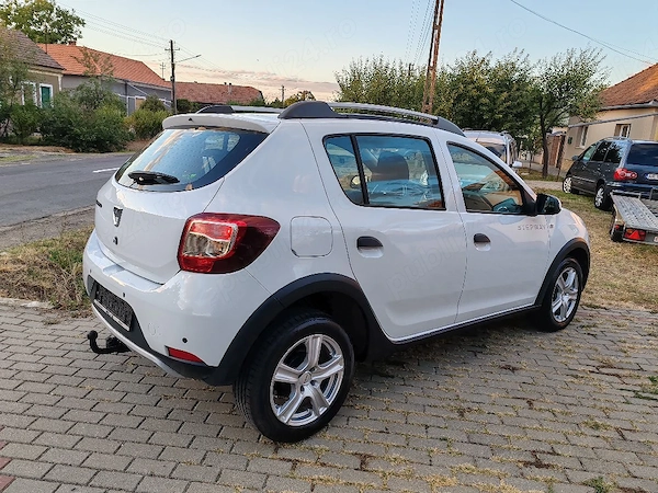 Dacia Sandero Stepway 100.000 Km Certificati-Prestige- Benzină 90 Cai Impecabilă