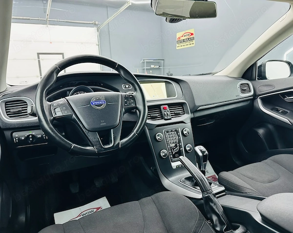 VOLVO V40 2015 — imagine 20