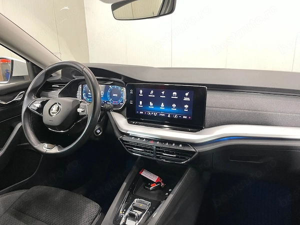 SKODA Octavia 2022 — imagine 8