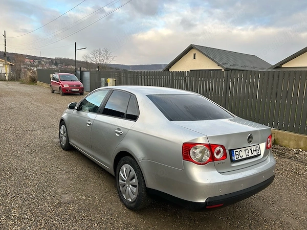 VOLKSWAGEN Jetta 2010 — imagine 3