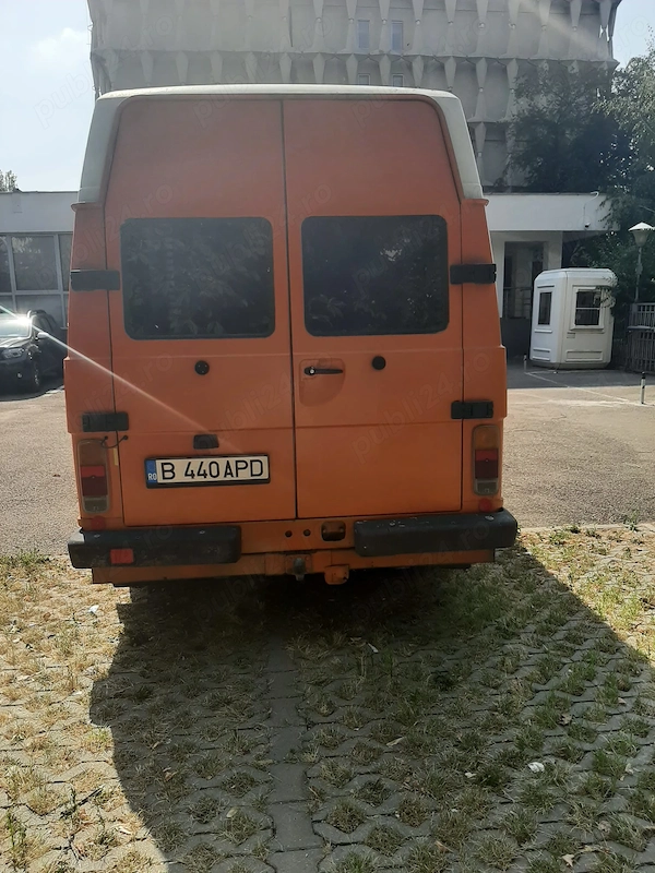MERCEDES-BENZ 300 1985 — imagine 3