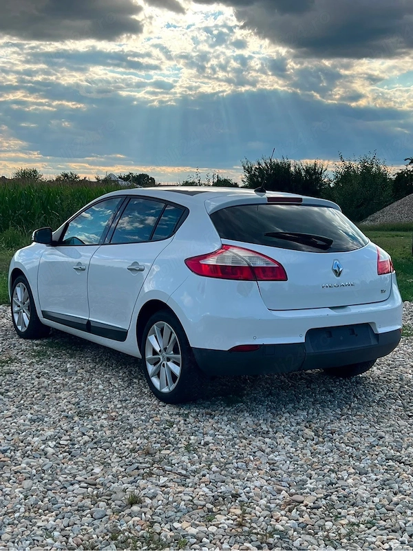 RENAULT Megane 2010 — imagine 4