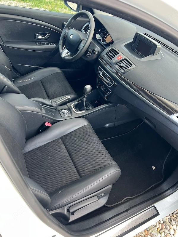 RENAULT Megane 2010 — imagine 10