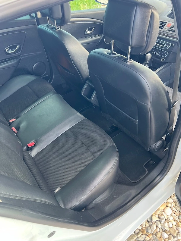 RENAULT Megane 2010 — imagine 9