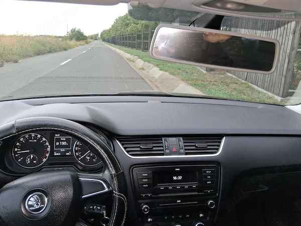 SKODA Octavia 2013 — imagine 3