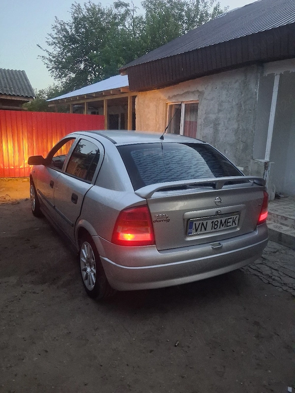 OPEL Astra 2005 — imagine 4