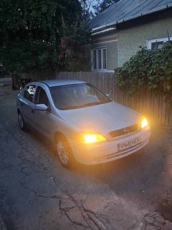 OPEL Astra 2005 — imagine 3