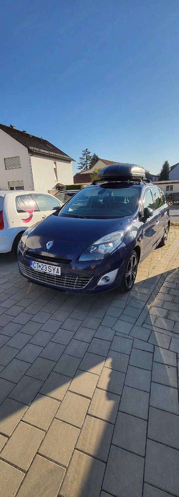 RENAULT Grand Scenic 2010 — imagine 2