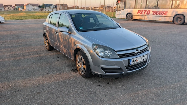 OPEL Astra 2004 — imagine 2