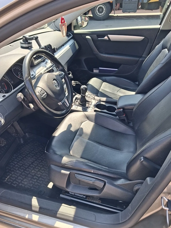 VOLKSWAGEN Passat 2014 — imagine 3