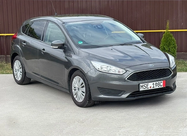 FORD Focus 2015 — imagine 5
