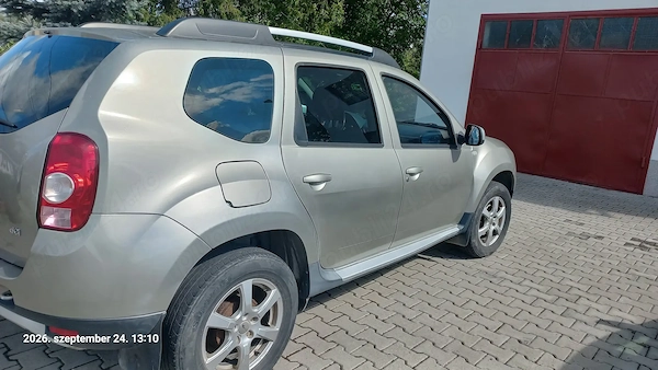 DACIA Duster 2010 — imagine 6