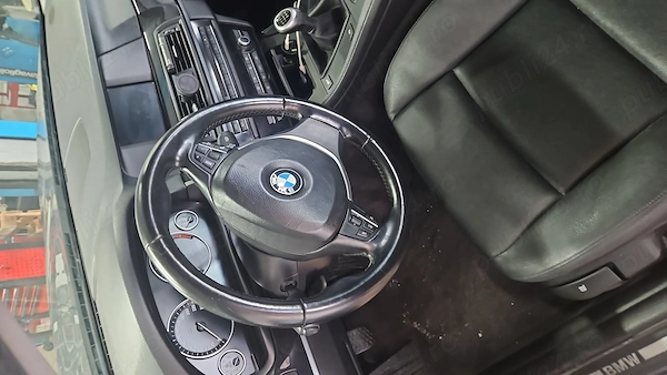 BMW 5 Series 2012 — imagine 10