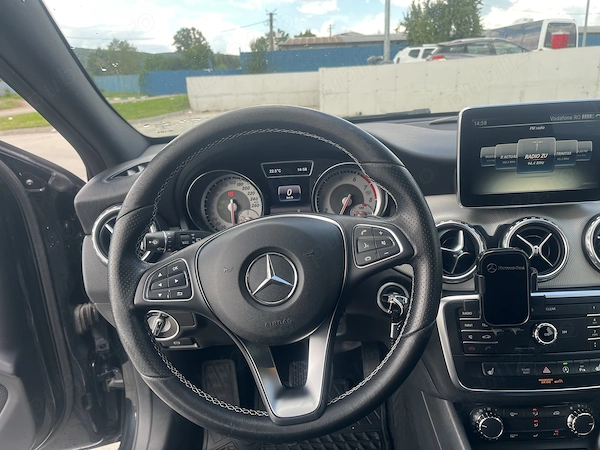 MERCEDES-BENZ GLA 2016 — imagine 5