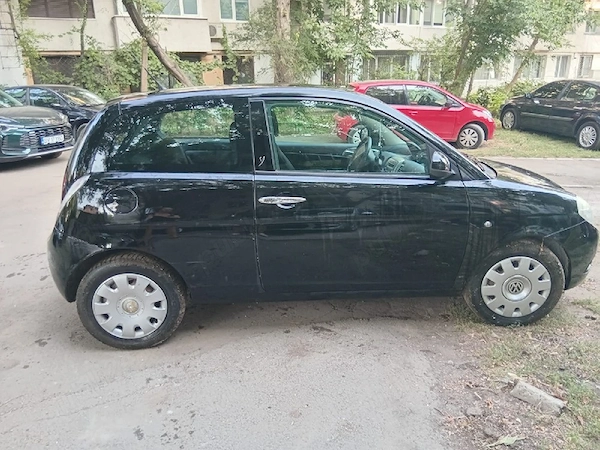 LANCIA Ypsilon 2010 — imagine 3