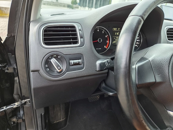 VOLKSWAGEN Polo 2010 — imagine 14