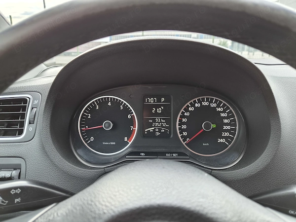 VOLKSWAGEN Polo 2010 — imagine 11