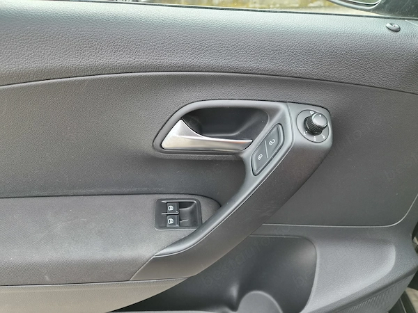 VOLKSWAGEN Polo 2010 — imagine 15