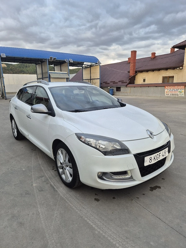RENAULT Megane 2013 — imagine 2