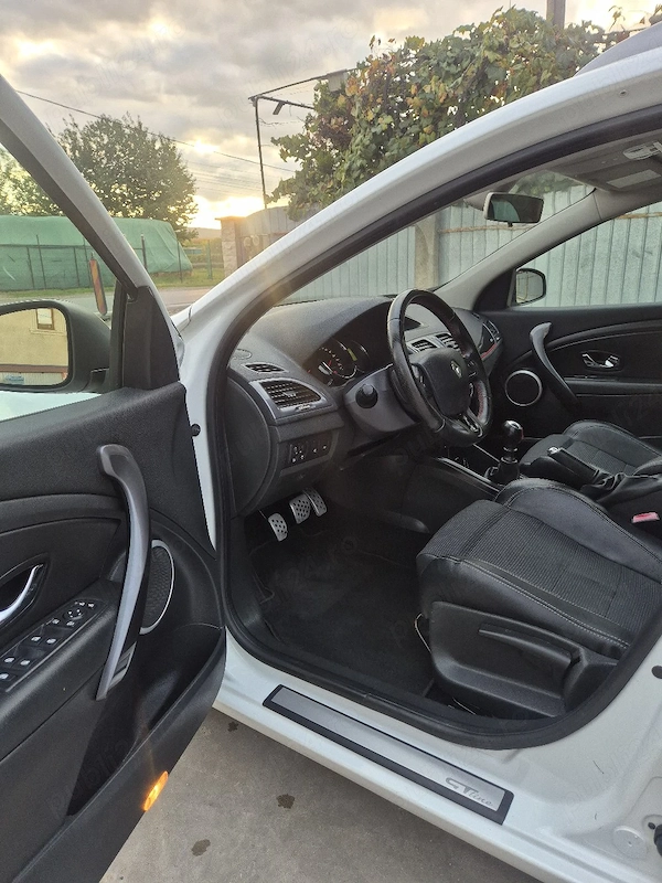 RENAULT Megane 2013 — imagine 10