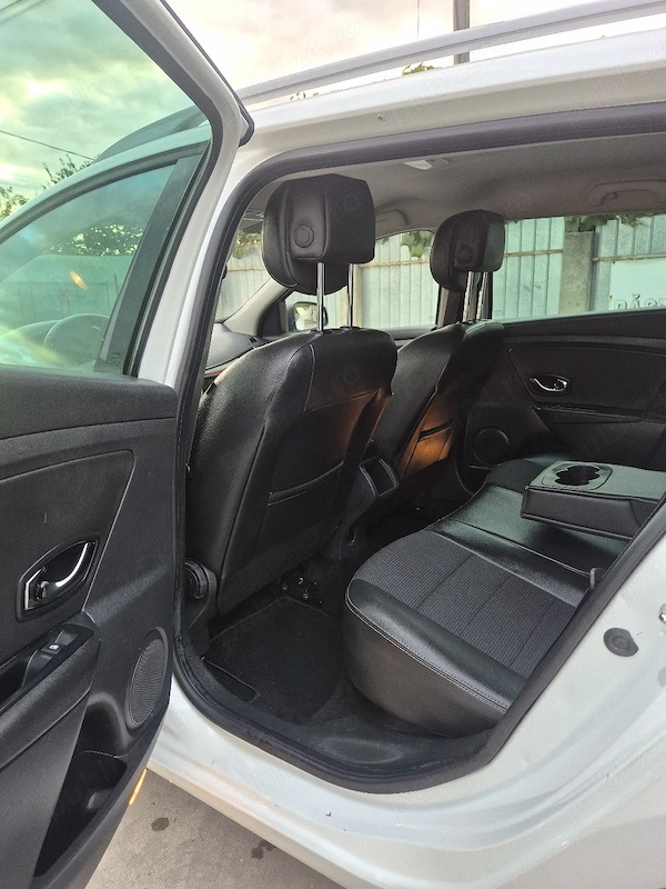 RENAULT Megane 2013 — imagine 9