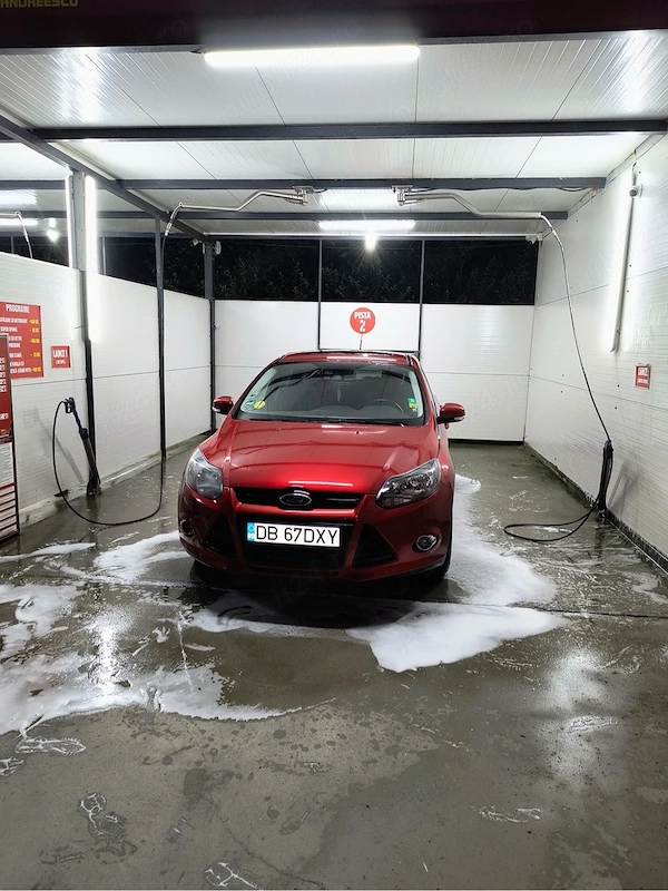 FORD Focus 2013 — imagine 3