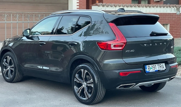 VOLVO XC40 2019 — imagine 2