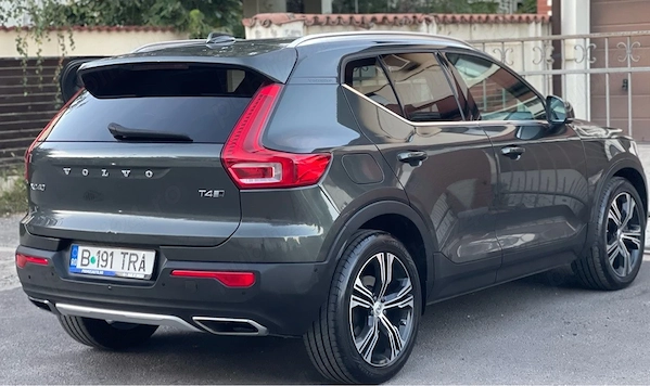 VOLVO XC40 2019 — imagine 3