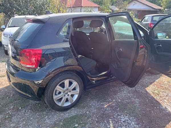 VOLKSWAGEN Polo 2010 — imagine 3