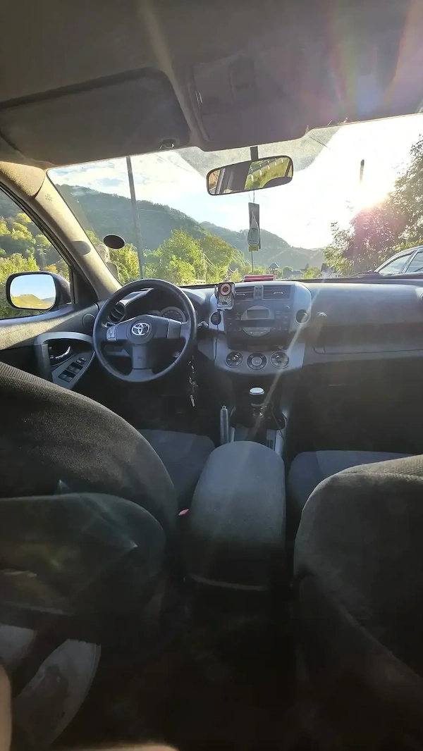 TOYOTA RAV4 2009 — imagine 8