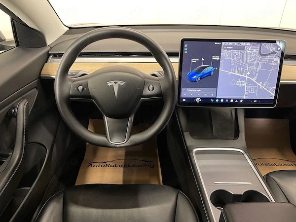 TESLA Model 3 2020 — imagine 6