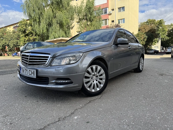 Ocazie ! Mercedes C200 CGI BlueEFFICIENCY Elegance foarte bine echipata stare foarte buna