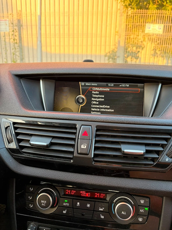 BMW X Series (Generic) 2012 — imagine 3