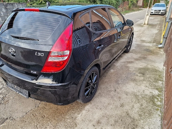 HYUNDAI i30 2011 — imagine 5