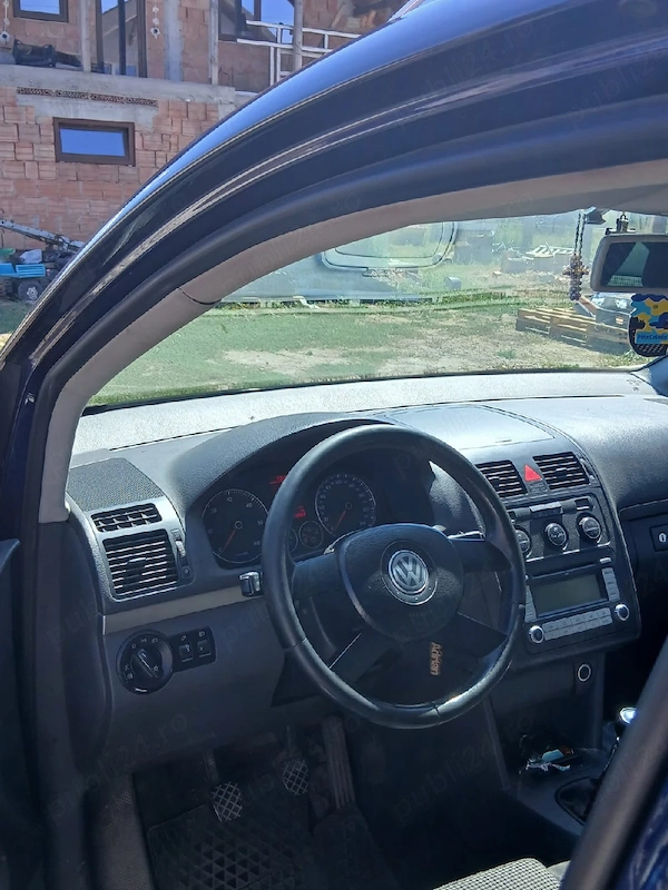 VOLKSWAGEN Touran 2003 — imagine 2