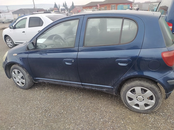 TOYOTA Yaris 2004 — imagine 3