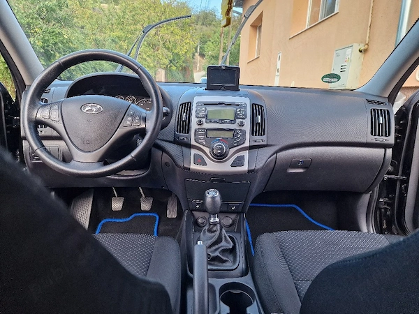 HYUNDAI i30 2011 — imagine 7