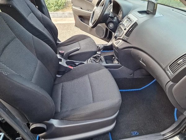 HYUNDAI i30 2011 — imagine 6