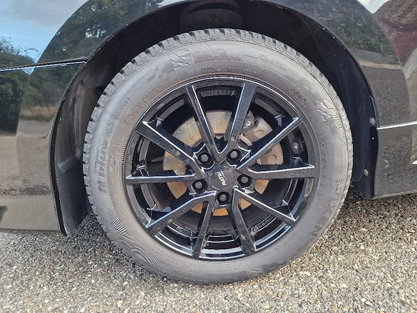 HYUNDAI i30 2011 — imagine 9