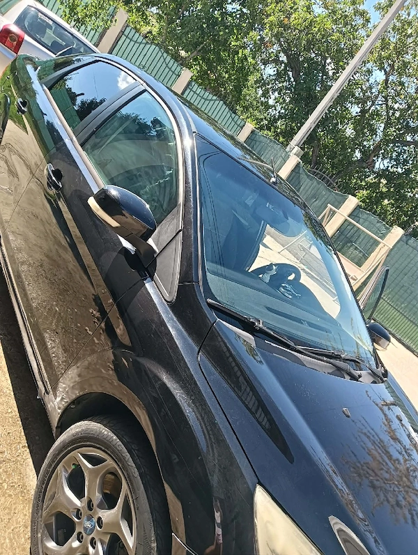 FORD Focus 2010 — imagine 5