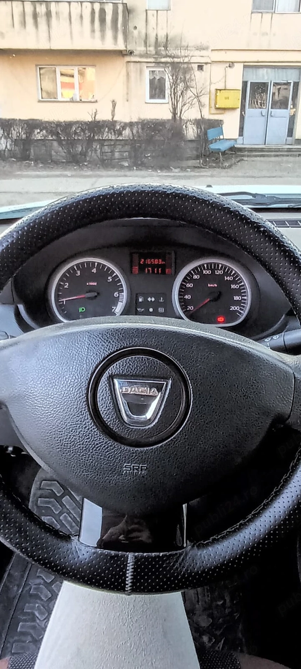 DACIA Duster 2011 — imagine 9