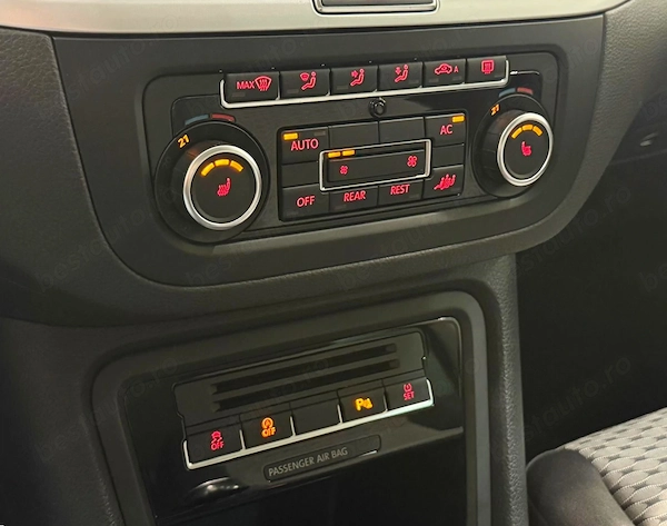 VOLKSWAGEN Sharan 2011 — imagine 13