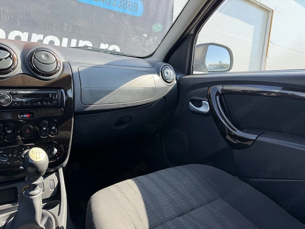 DACIA Duster 2011 — imagine 11