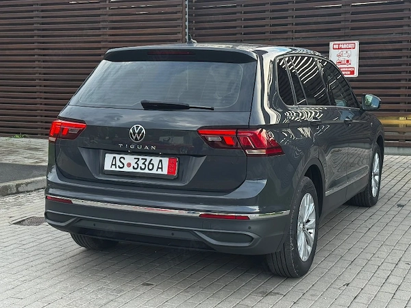 VOLKSWAGEN Tiguan 2023 — imagine 3