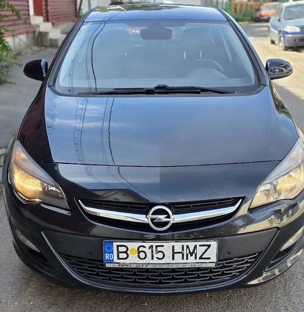 Opel Astra J 1.6 benzină