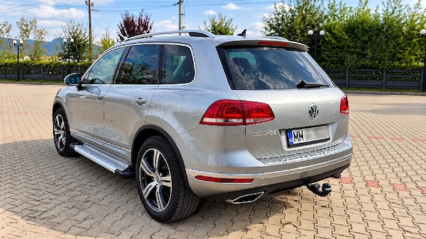 VOLKSWAGEN Touareg 2015 — imagine 3