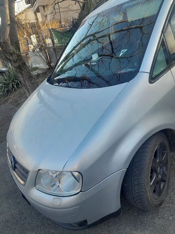 VOLKSWAGEN Touran 2005 — imagine 4