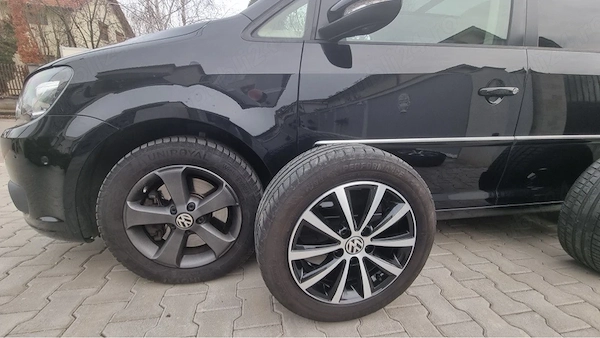 VOLKSWAGEN Touran 2013 — imagine 4