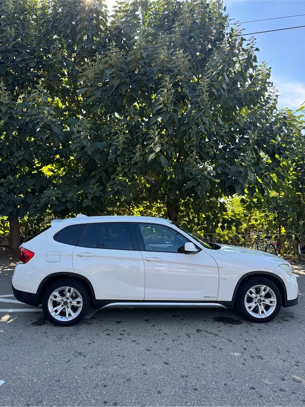 BMW X Series (Generic) 2011 — imagine 3