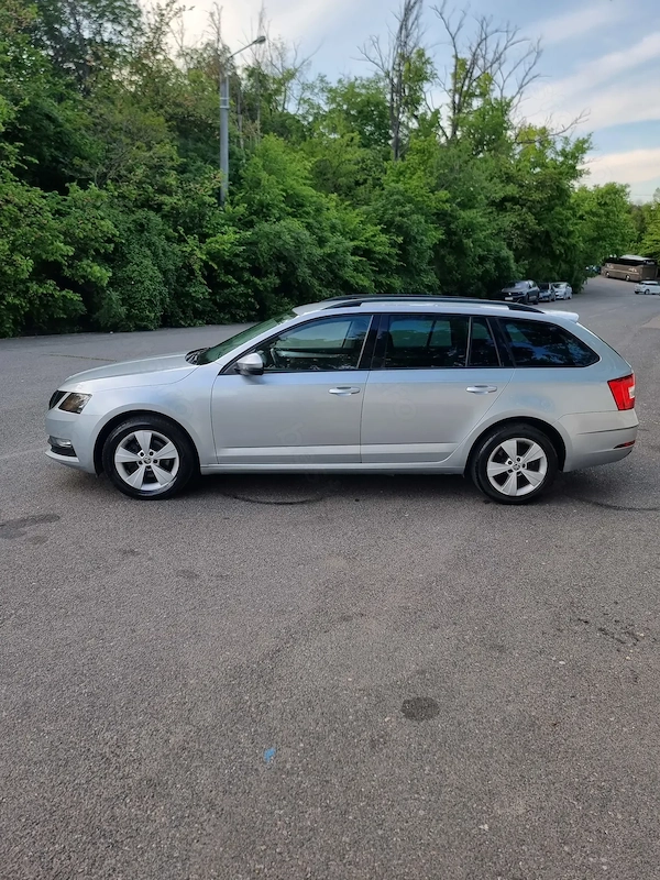 SKODA Octavia 2019 — imagine 3